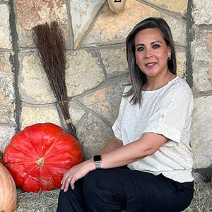 Meet your Posher, Esty